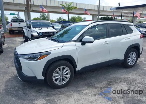 2024 Toyota Corolla Cross Le from USA, damaged, VIN 7MUCAAAG1RV084549